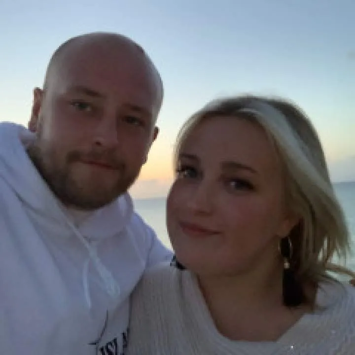 Curvy Couple Photo On Jungo Live