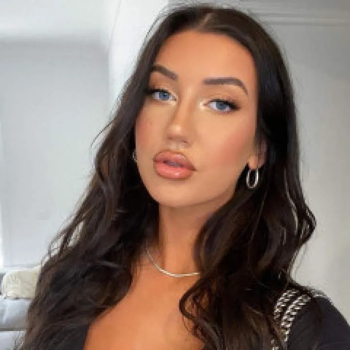 Scarlet Photo On Jungo Live