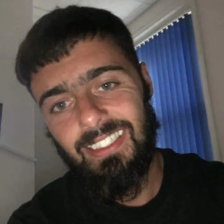 Valleys Boy Working Away Photo On Jungo Live