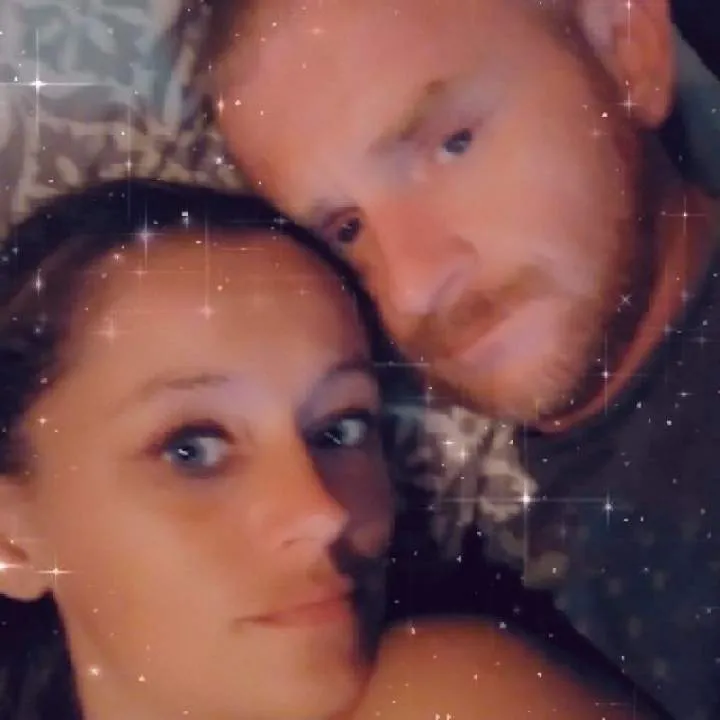 Char And Red Photo On Jungo Live