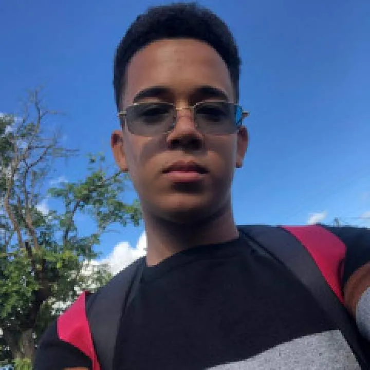 Alejandro Photo On Jungo Live