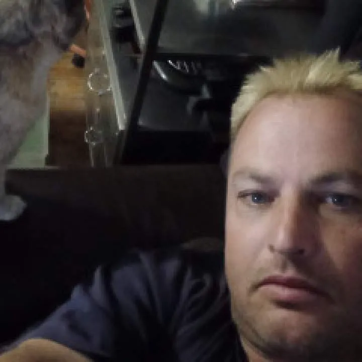 E Man Photo On Jungo Live