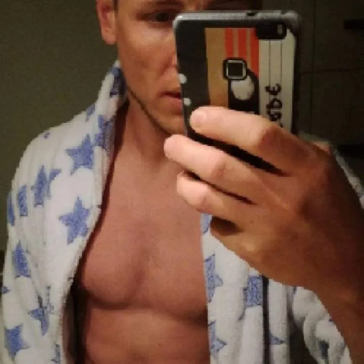 Wally Photo On Jungo Live