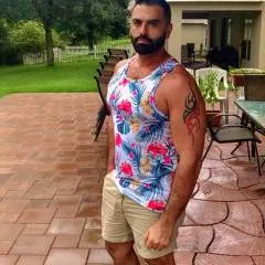 Veyon Perkins ( Woof)