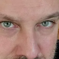 Wec.ha.t.liveyourlife....