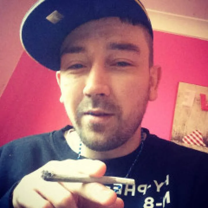 Dee Photo On Jungo Live