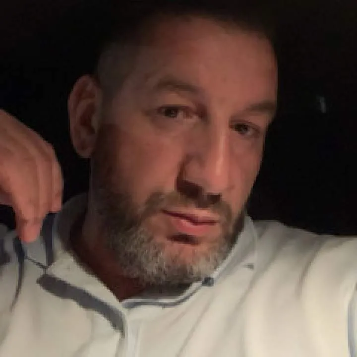 Bishop Photo On Jungo Live