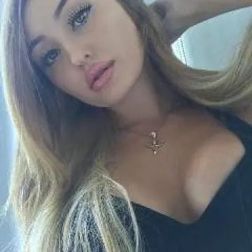 Stephaine Photo On Jungo Live