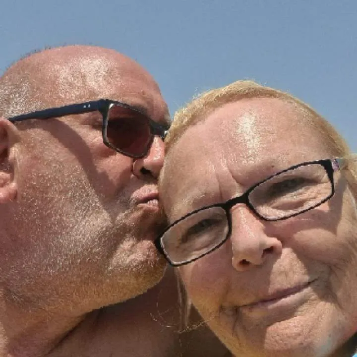 Boob&peck Photo On Jungo Live