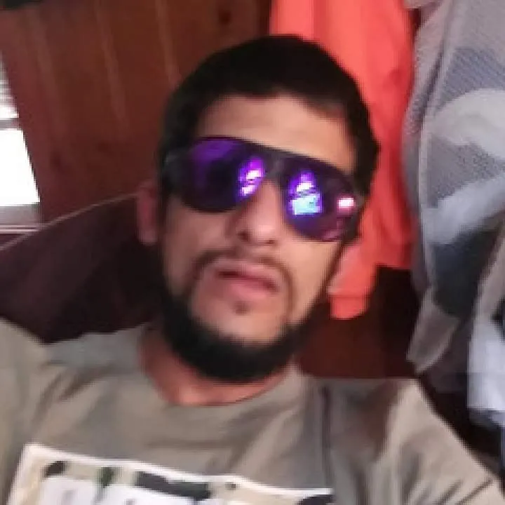 Derek Photo On Jungo Live