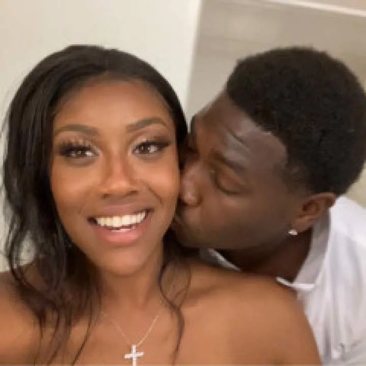 Fun Couple Photo On Jungo Live