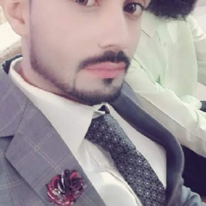 Lareeb Meo Photo On Jungo Live