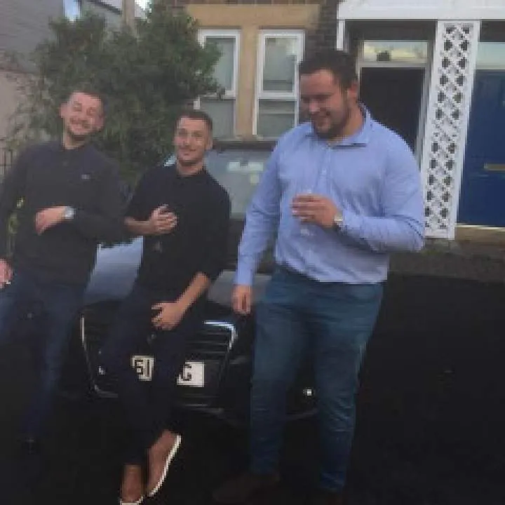 Lewiss.... Photo On Jungo Live