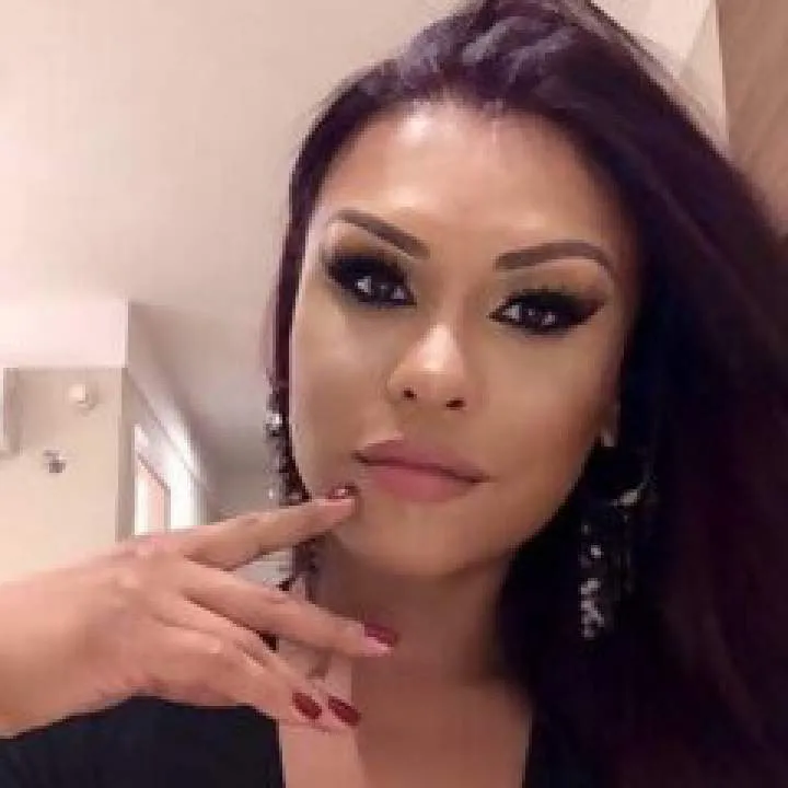 Cuddle Photo On Jungo Live