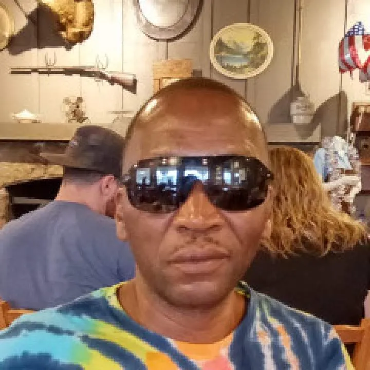 Pee.... Photo On Jungo Live