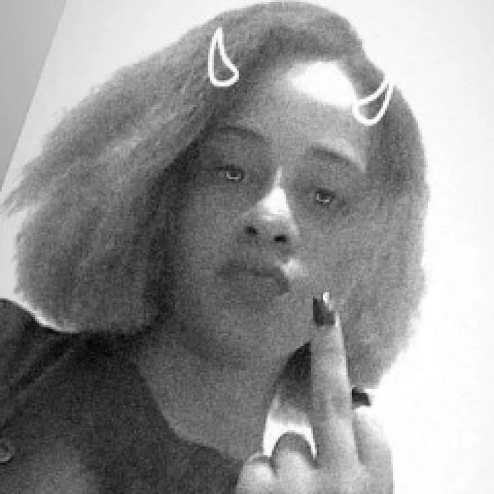 Val Photo On Jungo Live