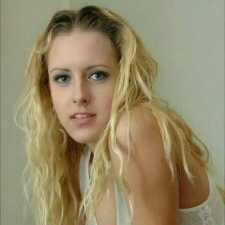 Janetnikky Photo On Jungo Live