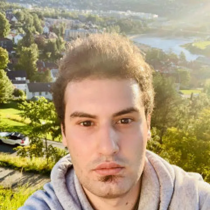 Adel Photo On Jungo Live