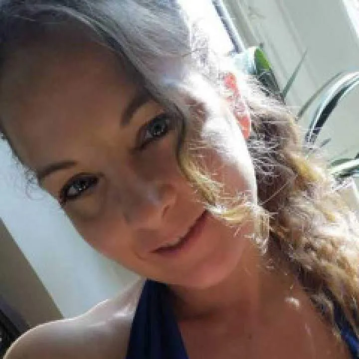 Bella Photo On Jungo Live