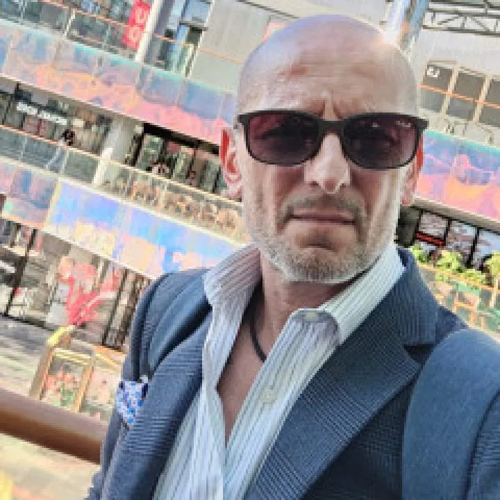 Frank Photo On Jungo Live