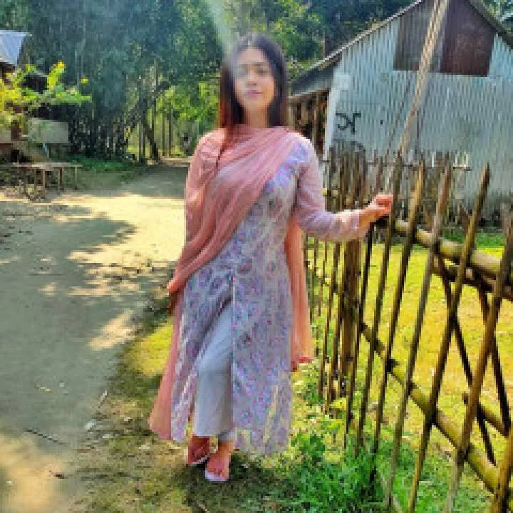 Sarika Photo On Jungo Live