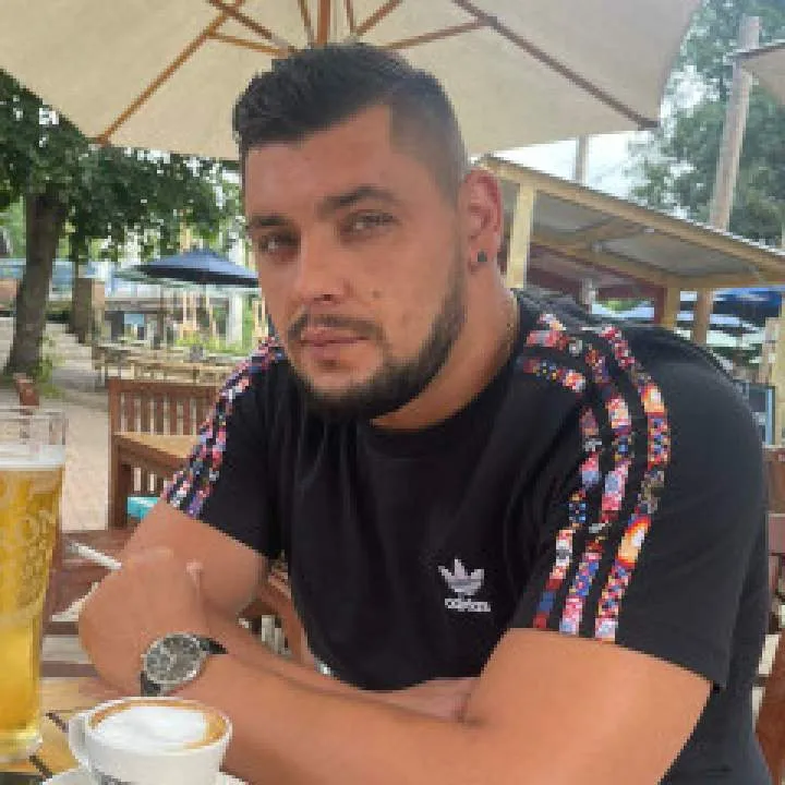 Cristi Photo On Jungo Live