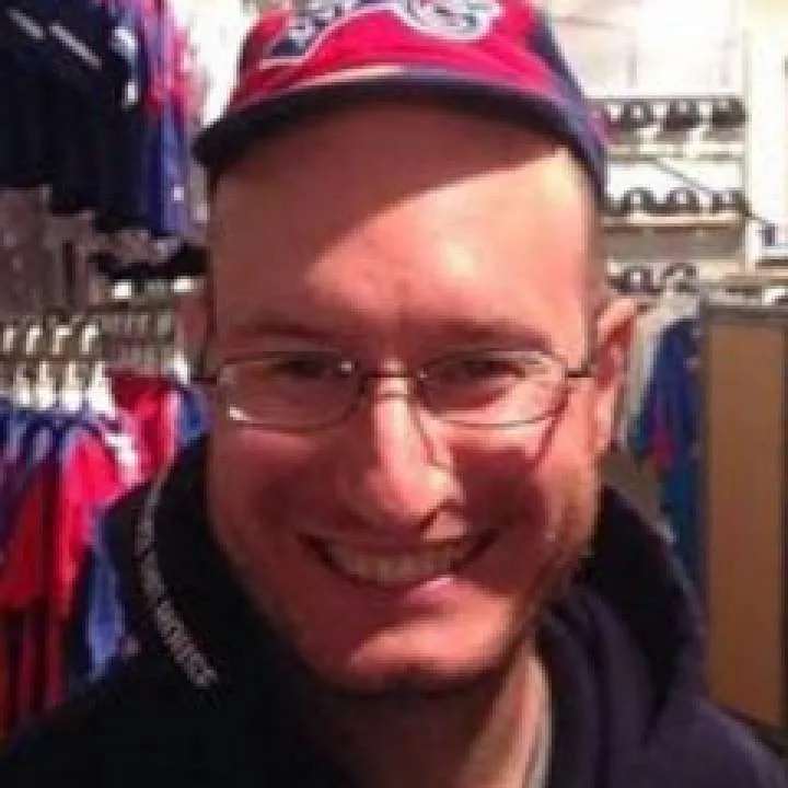 Bond Photo On Jungo Live