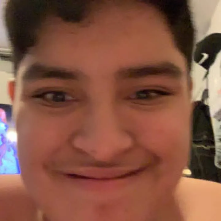 Zahir Brenes Photo On Jungo Live