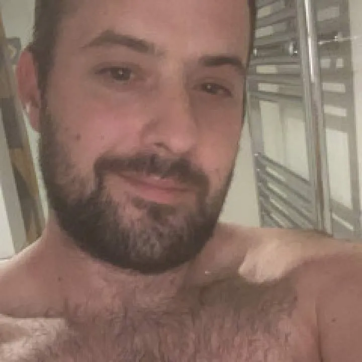 Azza Leight Photo On Jungo Live