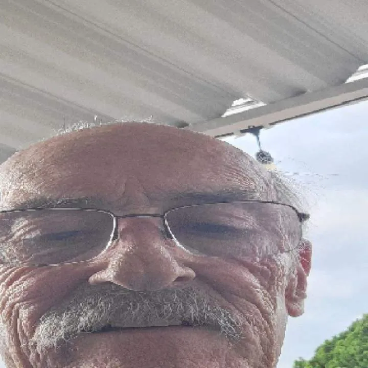 Hombre........ Photo On Jungo Live