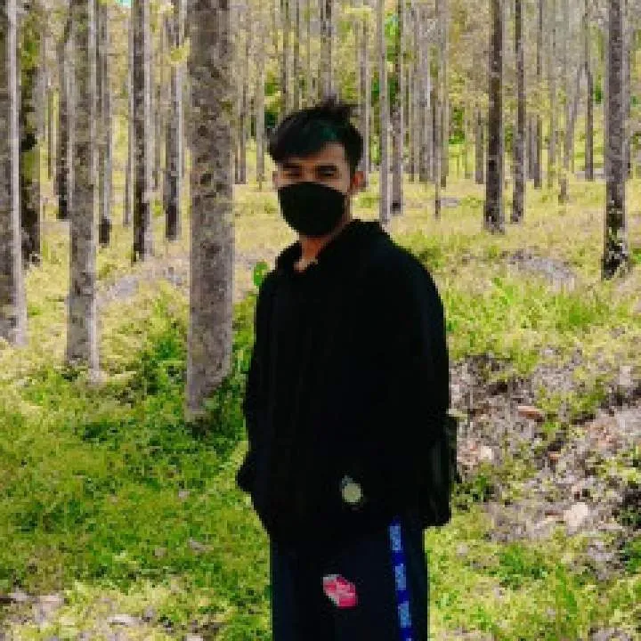 Yhon Photo On Jungo Live