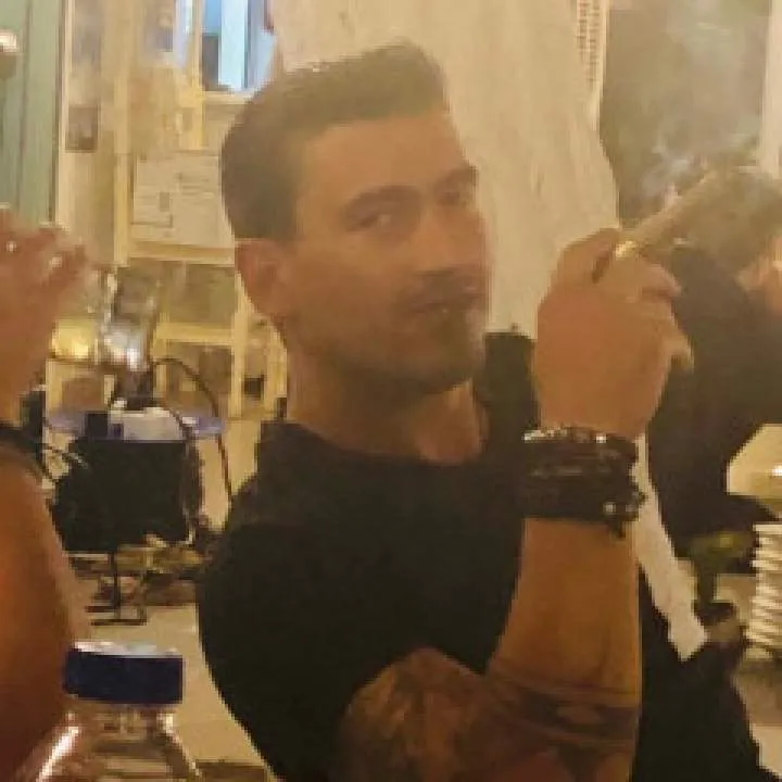 Chris Photo On Jungo Live