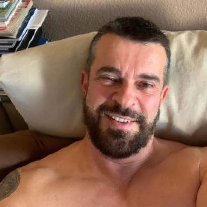 James Thomas Photo On Jungo Live