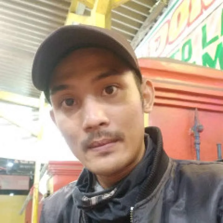 Ikhsan Photo On Jungo Live