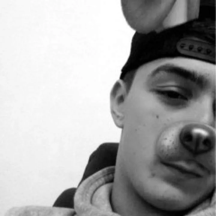 Beckz Photo On Jungo Live