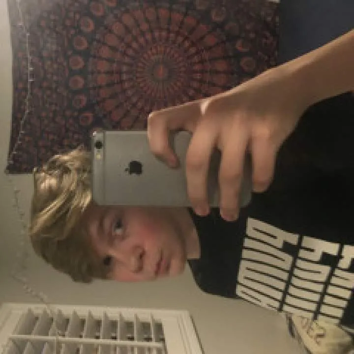 Aidenn Photo On Jungo Live