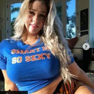 Lisa Baryan Photo On Jungo Live