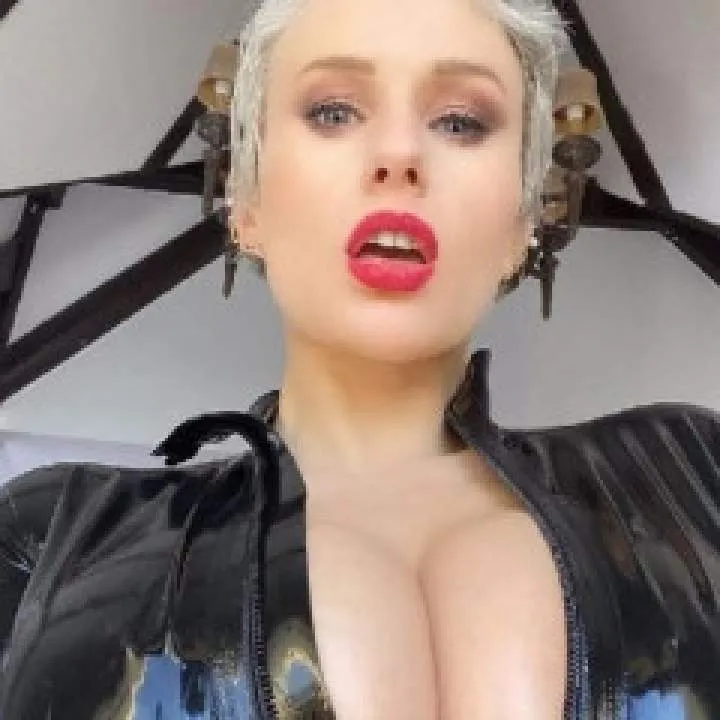 Mistressbella.... Photo On Jungo Live