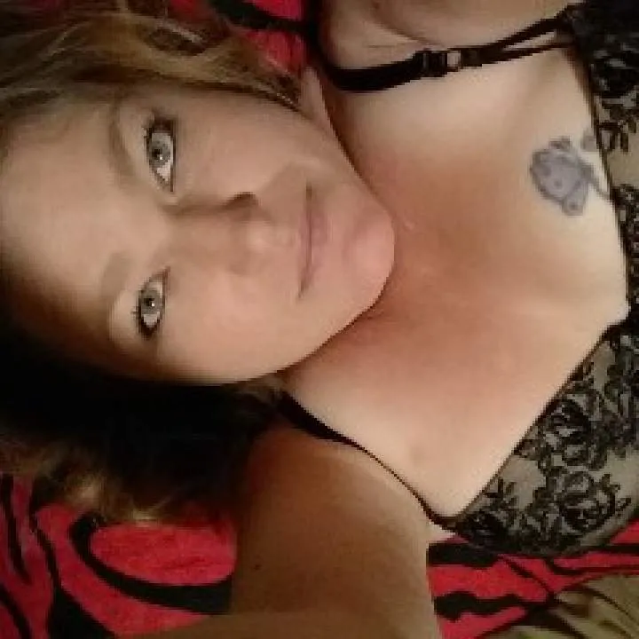 Tia Photo On Jungo Live