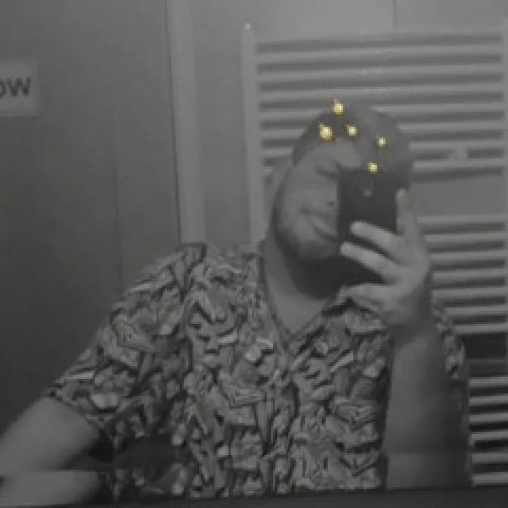 Nikos Photo On Jungo Live