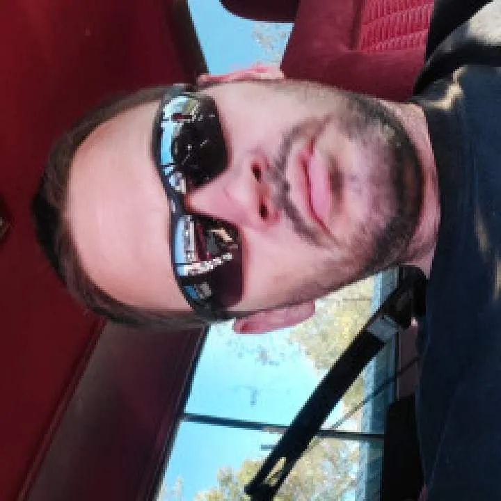 Roblow.... Photo On Jungo Live