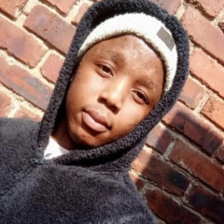 Velile Photo On Jungo Live