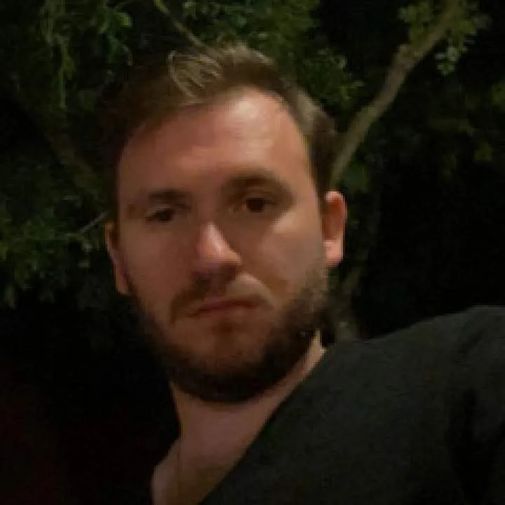 Alex.... Photo On Jungo Live