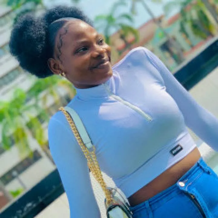 Naomi Photo On Jungo Live