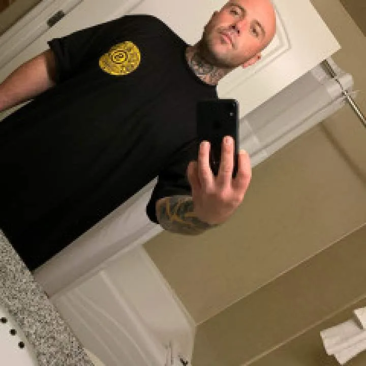 Muzert Photo On Jungo Live