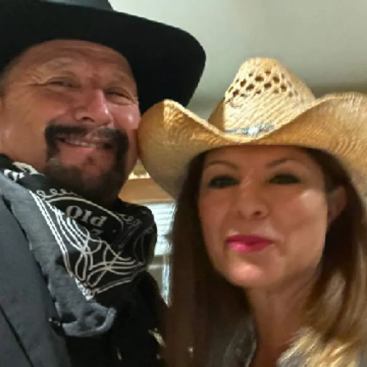 James&leesa Photo On Jungo Live