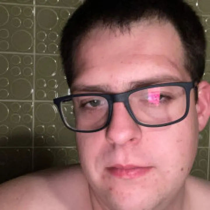 Piotr23 Photo On Jungo Live