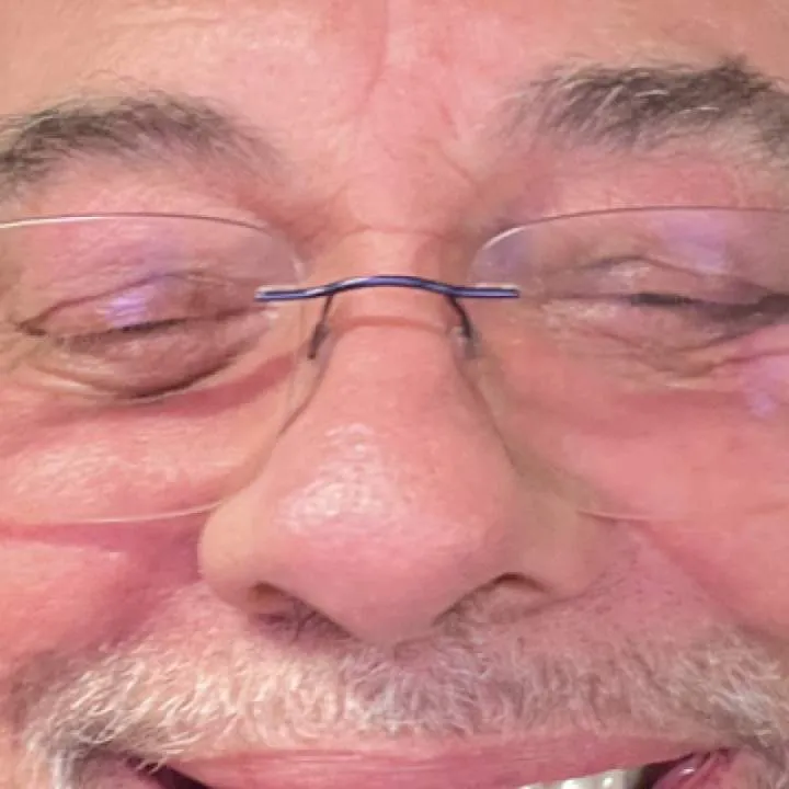 Robbie Photo On Jungo Live