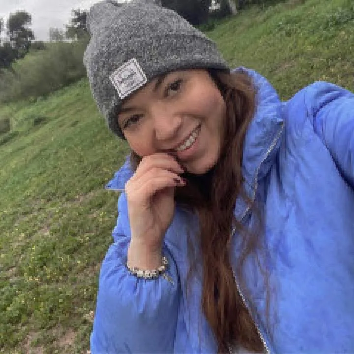 Hillaryd12 Photo On Jungo Live