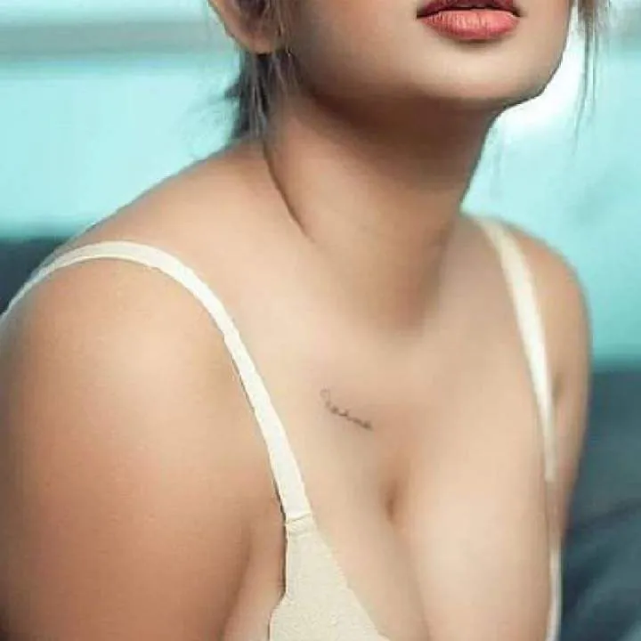 Shot .... Night .... **** In Majnu Ka Tilla .... Call Now Sahil Photo On Jungo Live